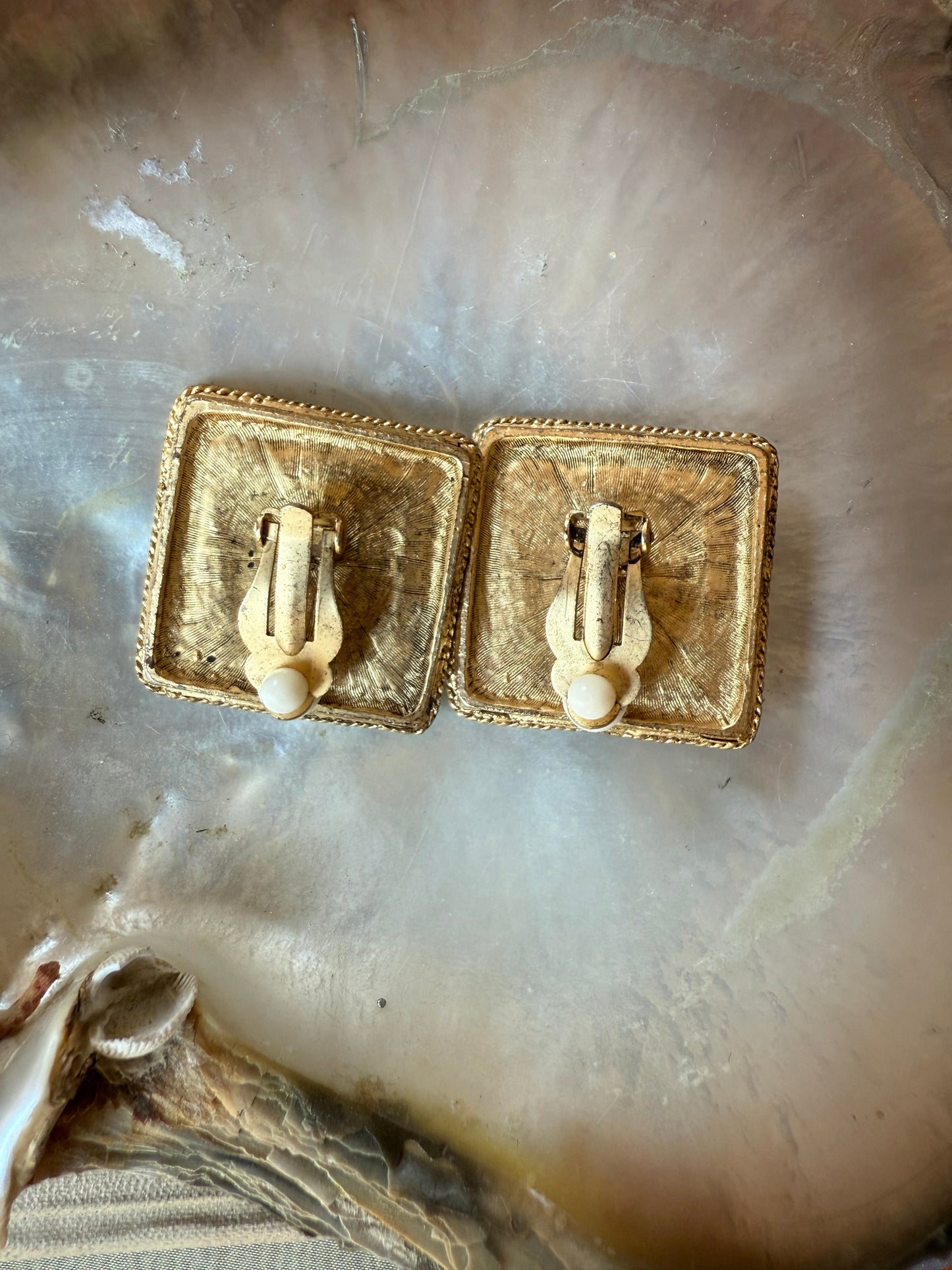 80’s Clip on earrings